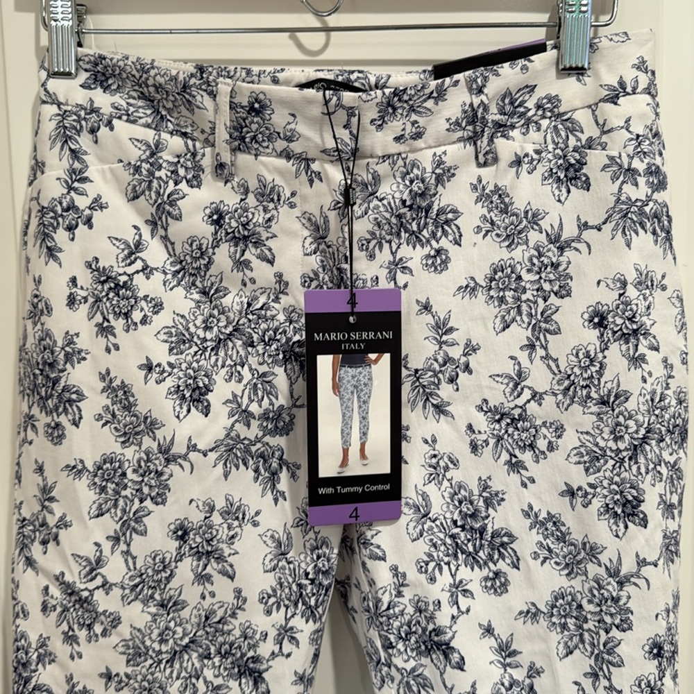 NWT Mario Serrani Floral Print Pants w Tummy Control Size 4 x 27 - Picture 3 of 14